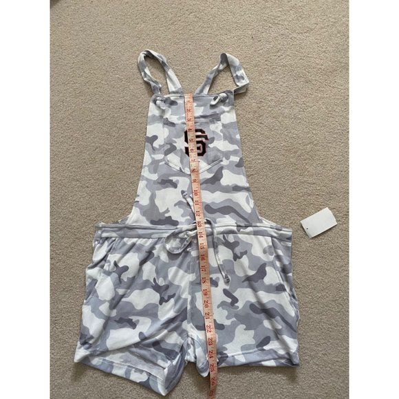 San Francisco Giants Camo Shorts - Picture 5 of 5